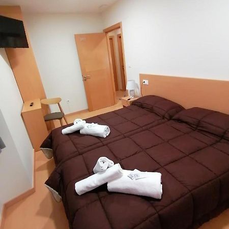 Hospedaxe Casa Avelina Hotel Palas de Rei Szoba fotó